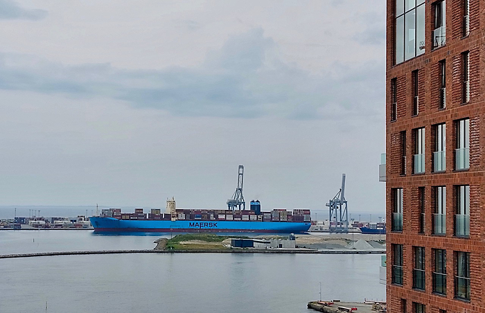 De dramatische terugval van LVT producten vanuit China zette zich verder voort