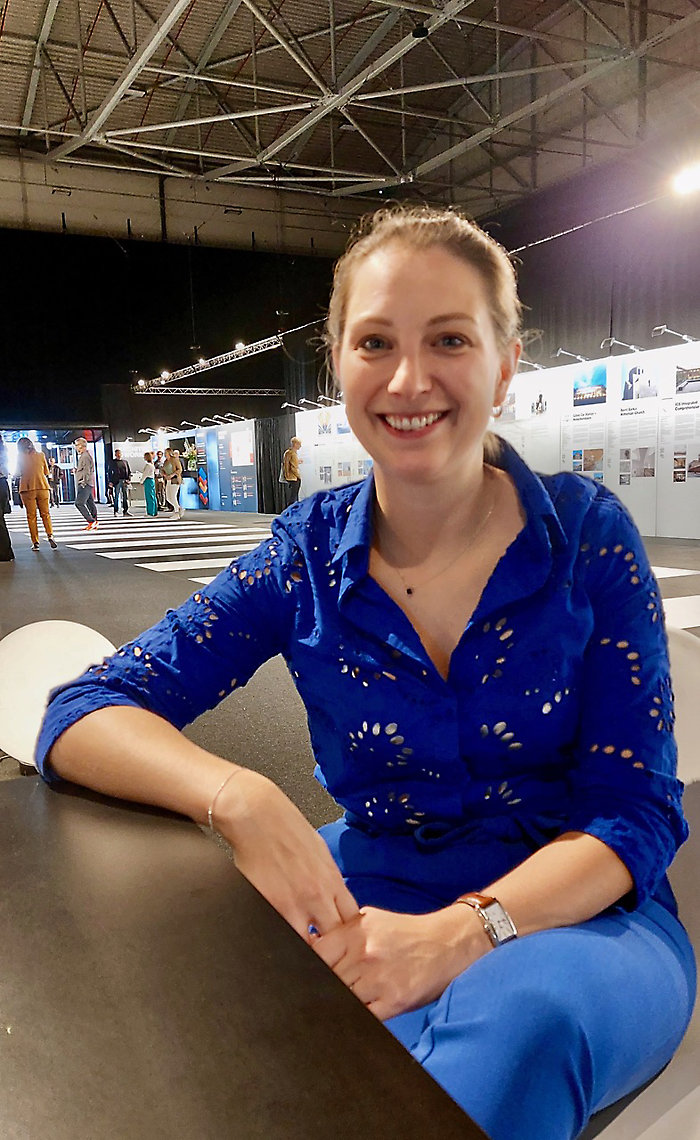 Exhibition Manager Anne-Laure Van de Ginste: “Ons concept steunt op onze gekende zwart-wit look & feel en dat blijft gewoon behouden.” Exhibition Manager Anne Laure Van de Ginste