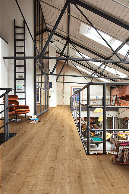 Laminate EditionM8 Big Lake Oak 7155