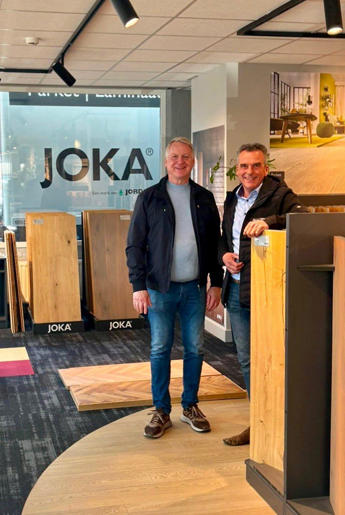 Ook Bob Snoek (JOKA Nederland) en Silvo Exterkate (Berger-Seidle) op bezoek bij JOKA Eindhoven kijken positief uit naar de nieuwe samenwerking. Bob Snoek JOKA Nederland en Silvo Exterkate Berger Seidle