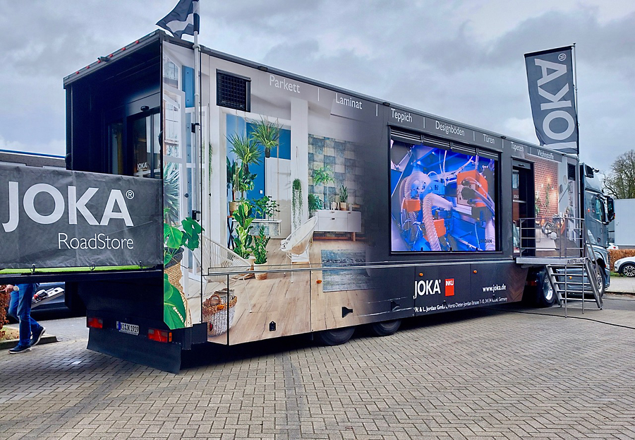 Ook de JOKA Roadstore was aanwezig. Ook de JOKA Roadstore was aanwezig